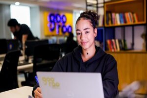 Administração lidera entre cursos de estagiários do BEEM; vagas seguem abertas até novembro