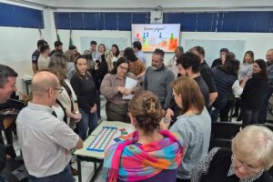 Professora de Itu cria jogos pedagógicos voltados a educadores