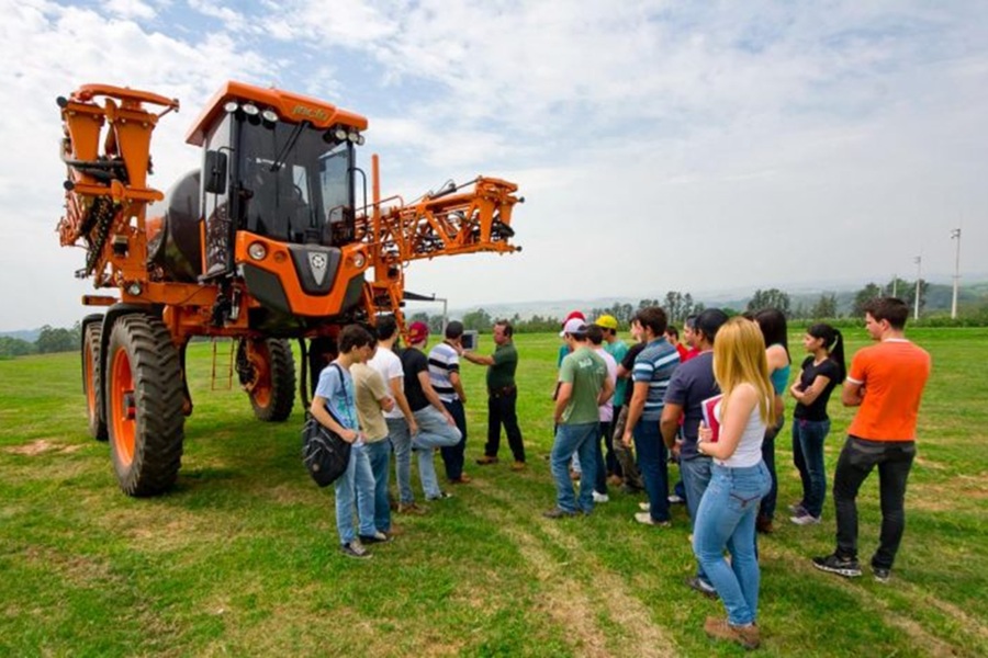 Dia da Agricultura: escolas agrícolas de SP transformam e renovam o campo