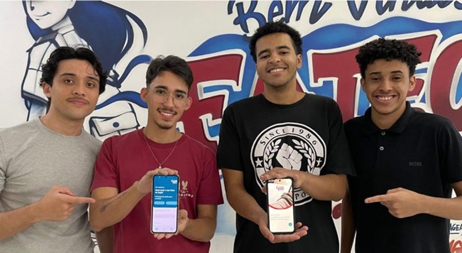 Estudantes da Fatec Zona Leste criam app para ajudar vestibulandos