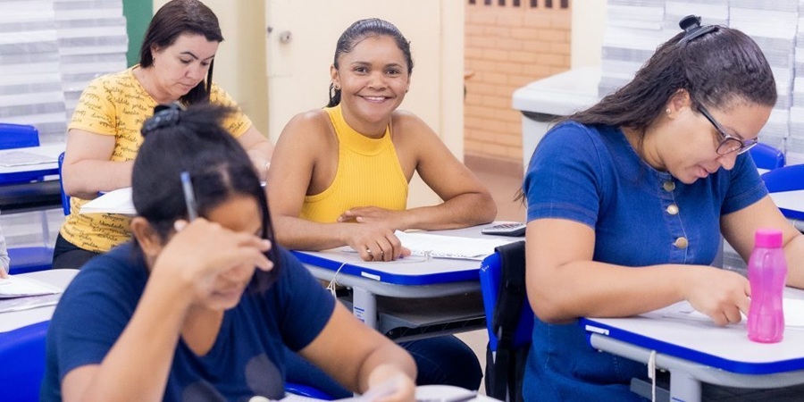 São Paulo expande EJA e leva modelo de presença flexível a 151 escolas em 2026