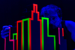 Espetáculo “Concreto de Gelo” tem apresentações gratuitas no Teatro de Bolso de Sorocaba até 8 de fevereiro