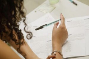 Portadores de diplomas podem concorrer a 712 vagas remanescentes nos cursos de graduação da USP