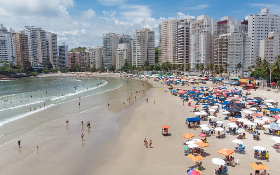 Veja o que pode e o que não pode ser cobrado no comércio das praias, segundo Procon-SP
