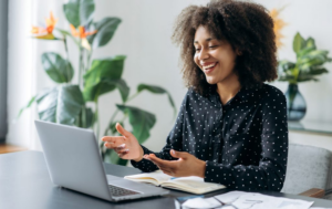 Com 5 mil vagas, Qualifica SP abre inscrições para curso gratuito de empreendedorismo feminino pelo WhatsApp