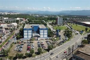 Guarujá abre mais de 2,4 mil oportunidades na Educação com concurso e processo seletivo