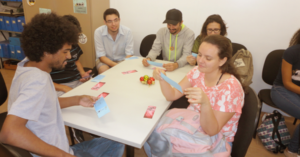 Curso de inglês gratuito capacita alunos da USP para pós-graduação e intercâmbio