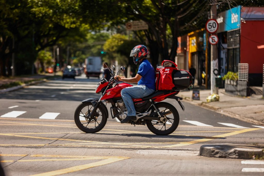 Detran-SP abre vagas extras em exame prático de moto até julho