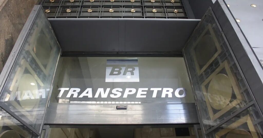 Transpetro abre concurso com 281 vagas e salários de até R$ 15 mil