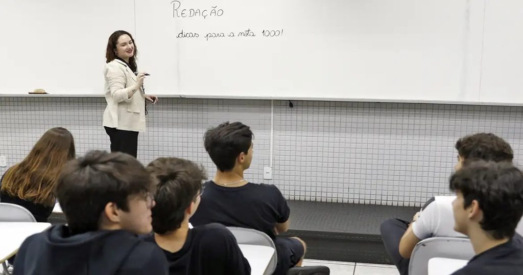 Cartilha de Redação do Enem 2026 traz dicas e critérios de correção