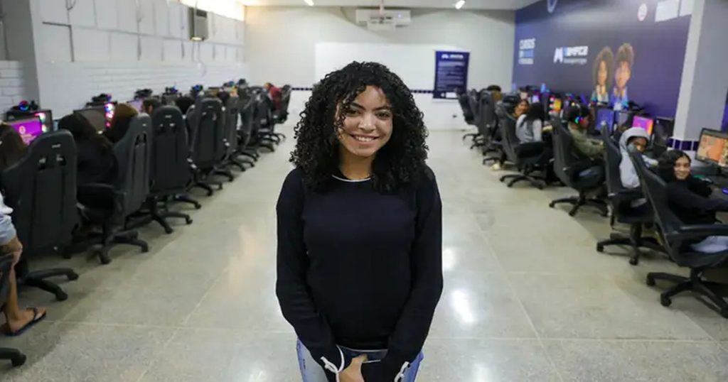 Rafaela Araújo vai fazer o Enem pela primeira vez e quer uma vaga no curso na área de computação - Fabio Rodrigues-Pozzebom/ Agência Brasil
